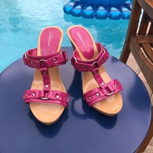 — DELICIOUS — Sexy high heel, open back.